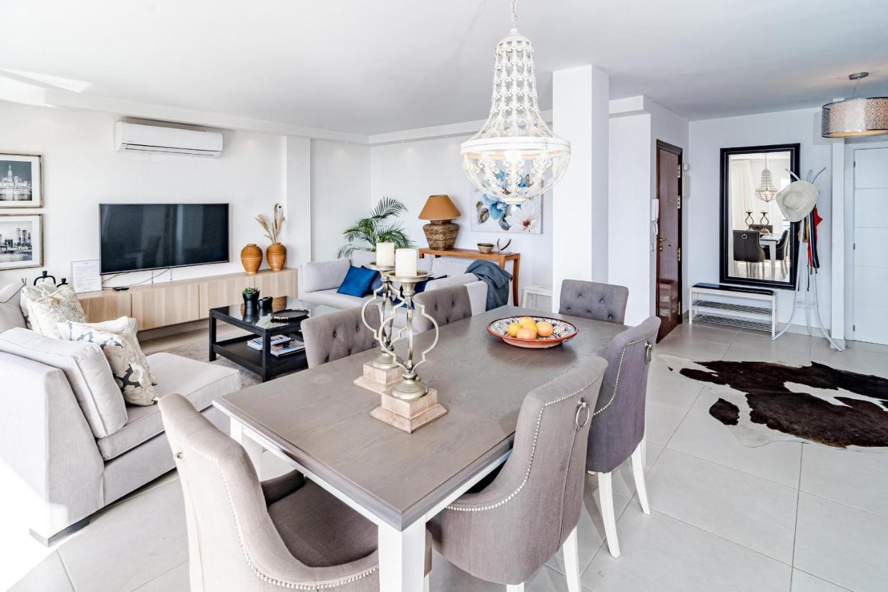 Cp - Modern Beachside Apartment In Эстепона Экстерьер фото