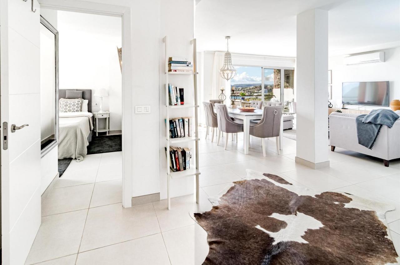 Cp - Modern Beachside Apartment In Эстепона Экстерьер фото
