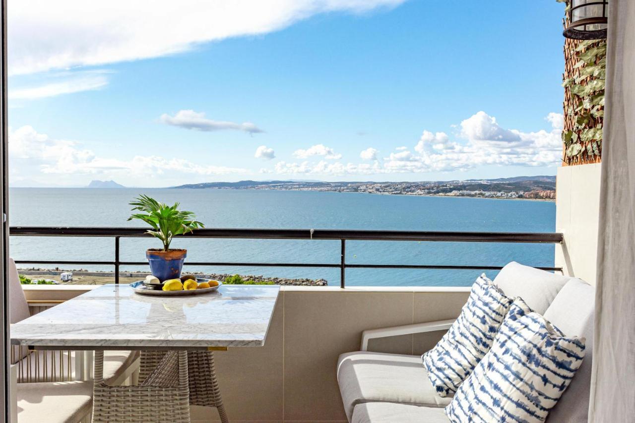 Cp - Modern Beachside Apartment In Эстепона Экстерьер фото